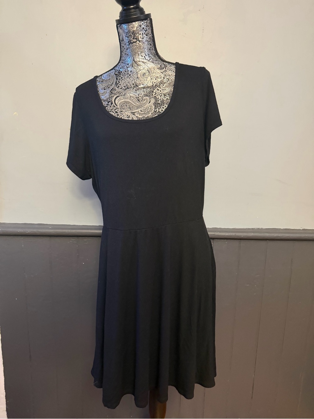 Black Scoop-Neck Mini Dress with Pockets and Sheer Detailed Moon Phase Back - Picture 8 of 8